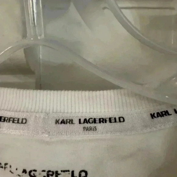 Karl Legerfeld Paris white 3/4 sleeve pullover with silver buttons and tie waist - Picture 3 of 11